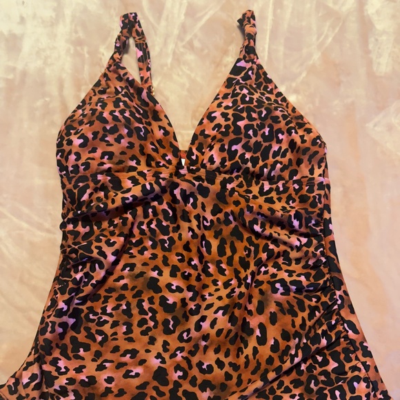 Leopard Animal Print Swim Top Size Small by New Directions - Picture 1 of 10
